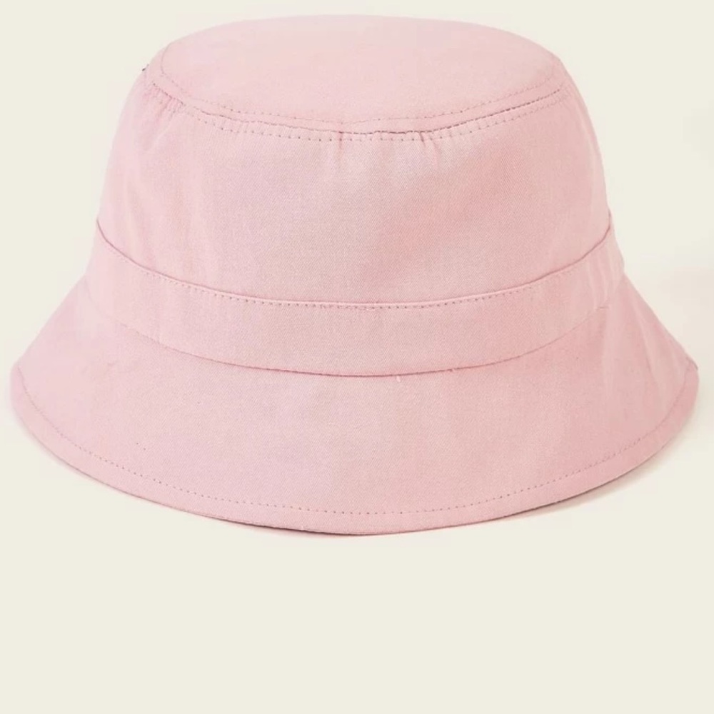 pink bucket hat